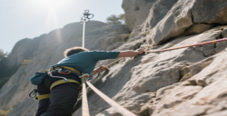 亞馬遜上架“生命之線”：攀巖繩做什么認證才能順利通關？