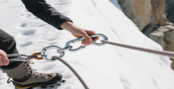 攀登安全的“守護神”：你的登山扣，CE認證EN 12275:2013標準解讀！