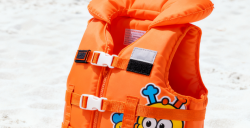 救生衣CE認證全解析！ 從EN ISO 12402到實測流程 這篇文章教你一次性搞懂認證關鍵！